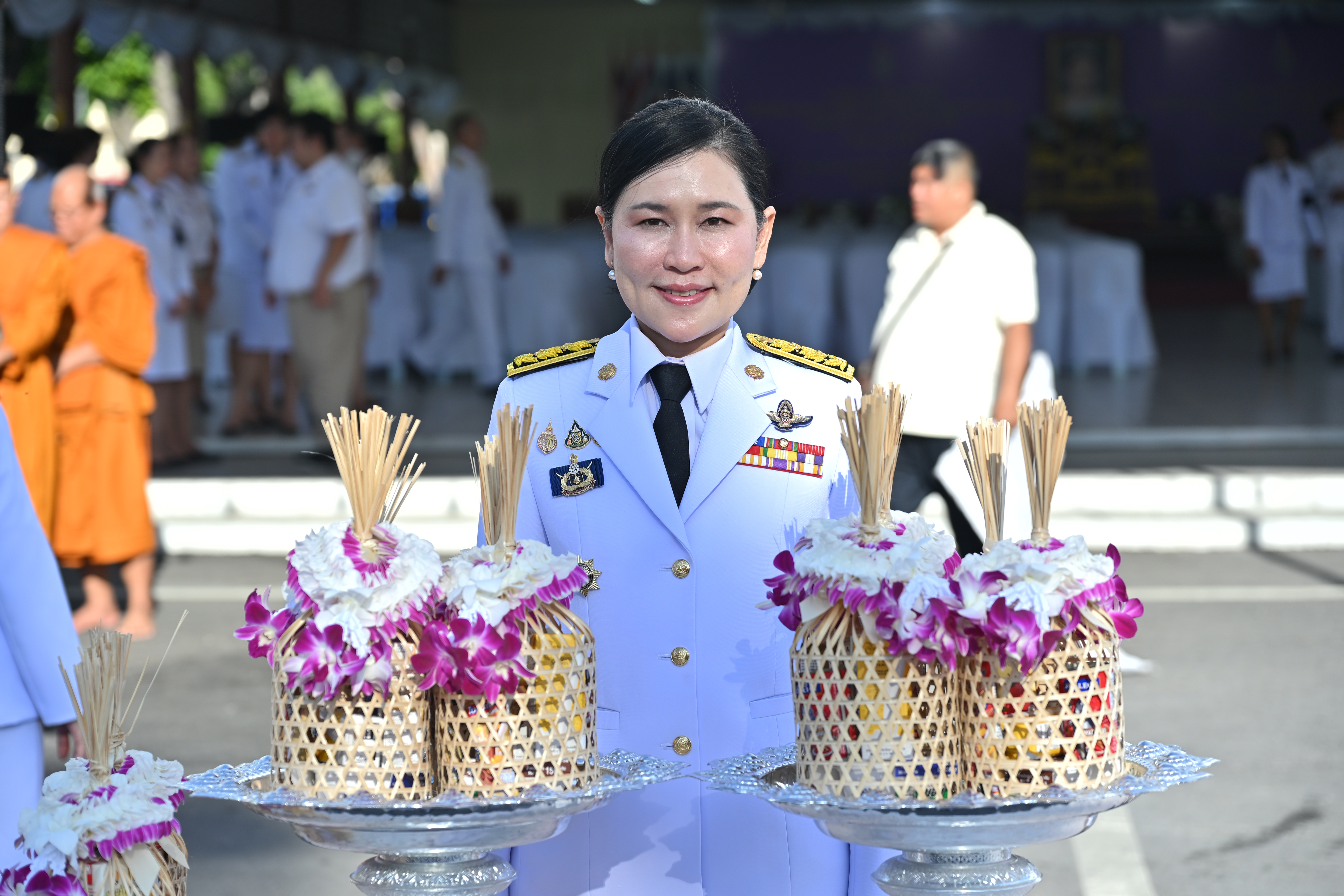 title - ส.ป.ก.นครปฐม เข้าร่วมพิธีเจริญพระพุทธมนต์ และทำบุญตักบาตร ถวายพระราชกุศลแด่ สมเด็จพระนางเจ้าฯ พระบรมราชินี เนื่องในโอกาสพระราชพิธีมหามงคลเฉลิมพระชนมพรรษา 4 รอบ 3 มิถุนายน 2569